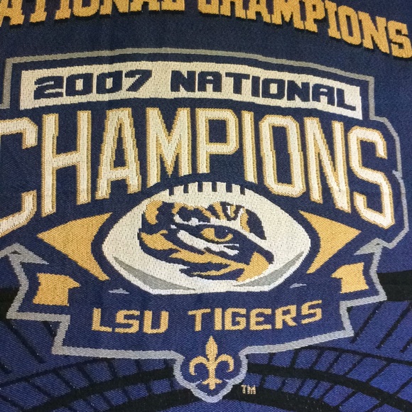 Northwest Other - 🎁🆕 🎉NWOT LSU Tigers 🐅 2007 throw